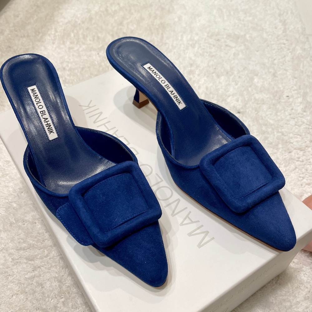 ❌SOLD❌ Royal Blue Manolo Blahnik Maysale